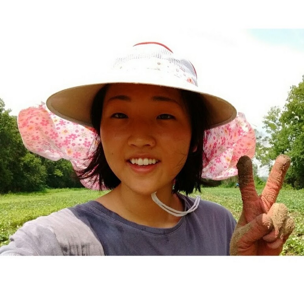 Meet your Posher, Deborah